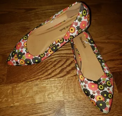 Womens Modcloth Boho Ballet Flats Size 8 Floral Colorful • $28