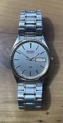 Vintage Seiko 7N43-7A59 Quartz Day Date Stainless Steel Watch • $25