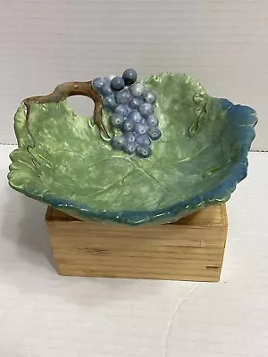 VTG Green Grape Leaf Napa Pottery Ceramic Majolica Style Bowl • $25