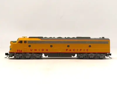 Kato 176-263 E8/9-a Union Pacific #927 N Scale • $89.99