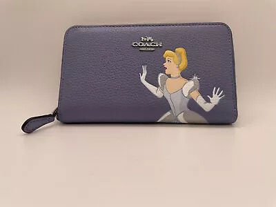 *AUTHENTIC* Coach X Disney Cinderella Wallet NWT  • $180