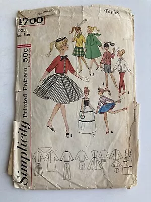 Vintage Simplicity Printed Pattern 4700 • $5.99