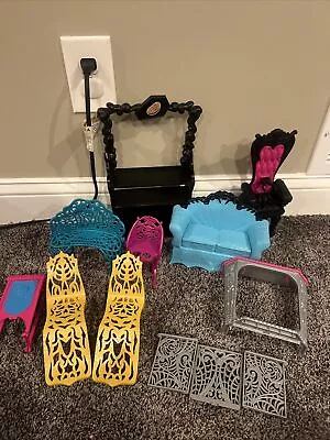 Monster High Accessory And Furniture Lot • $20