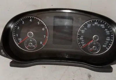 2015 - 2019 Volkswagen Passat Speedometer Instrument Cluster Oem 561920960d • $70