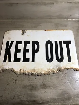 Vintage KEEP OUT METAL SIGN • $24.50