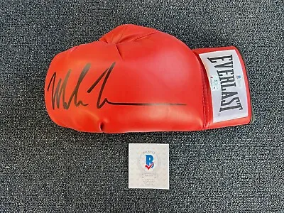 $375 • Buy Mike Tyson Hand Signed 16 Oz Everlast Boxing Glove - Beckett Authenticated