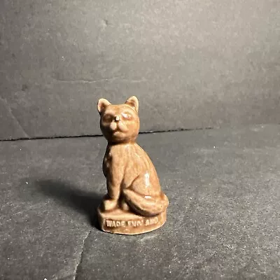 Wade  Whimsies Red Rose Ceramic Cat Figurine 1.5 In Brown Made In England • $9.95