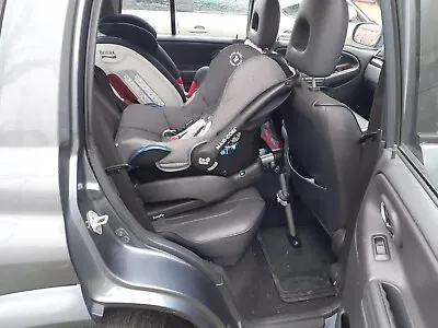 Maxi Cosi Pebble Plus Car Seat With Isofix Base • £55