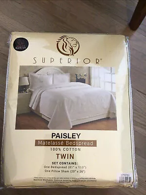 Superior Paisley Matelasse Bedspread (81” X 110”) And Pillow Sham White Twin NIP • $45.99