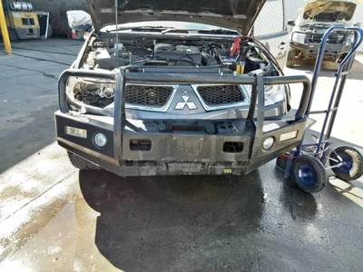 $687.50 • Buy Mitsubishi Challenger Kh/pb 12/09-06/13 Front Bumper Bull Bar-steel
