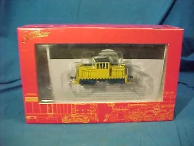 MIB SPECTRUM HO  Model RR-85201 GE 40 TON SWITCHER DCC LOCOMOTIVE Unlettered • $36