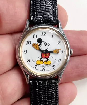 Vintage MICKEY MOUSE Disney Men's Watch LORUS New Band New Battery RUNNING • $38