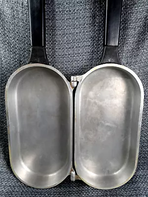 Vintage Miracle Maid Cookware Cast Aluminum Hinged Folding Omelet Fish Pan  • $47