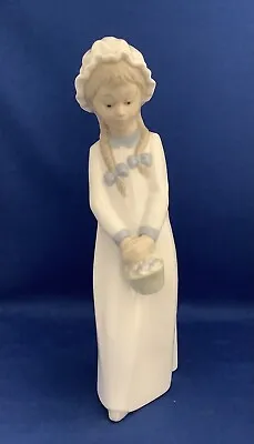 Zaphir Lladro Porcelain Figurine  Girl With Basket Of Sweets Blue 597 • £20