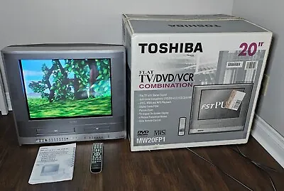 $249.95 • Buy Toshiba 20” PURE FLAT CRT TV VCR/DVD Combo W/ Remote & Box Retro Gaming MW20FP1 
