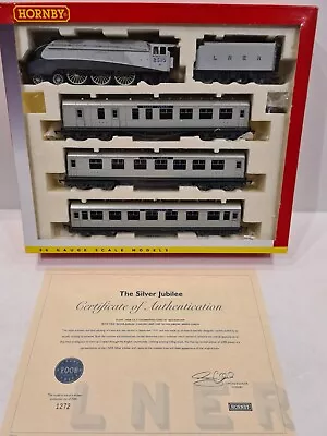 Hornby R2445 The Silver Jubilee Train Pack  • £179.99