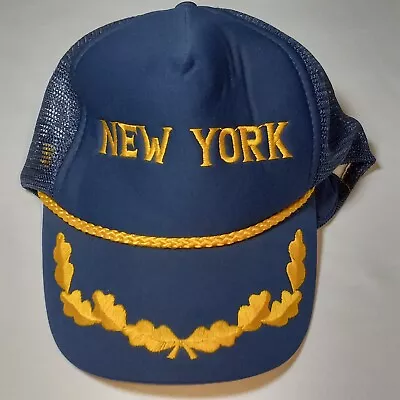 Vintage 90s NEW YORK Captain Snapback Trucker Hat • $19.95