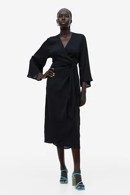£10 • Buy H&M Jacquard-weave Wrap Black Dress Size M