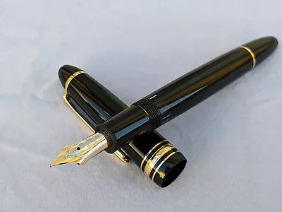 MONTBLANC Meisterstuck 146 Black 14K 585 Two Tone Gold M Nib  90´s  Germany • $450