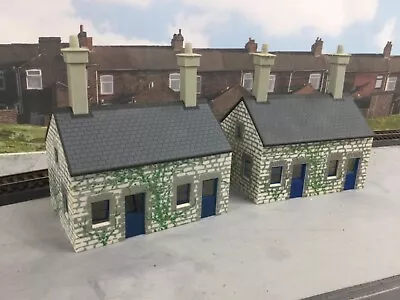 £9.99 • Buy Hornby Station Buildings X2 R501-010 Second Hand Fair Condition
