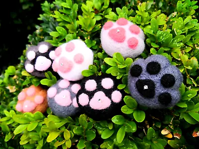 HANDMADE  Cat Paw Needle Felted Animal BROOCH/pin Funny Special  Gift Birthday  • £4.99