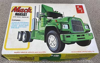 AMT - Mack R685ST - T535 Complete Model • $30