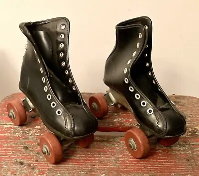 Vintage Pair Of Black Street King Child’s Size Small Roller Derby Skates- • $13.95