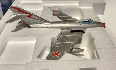 Franklin Mint Armour Collection 1:48 Scale MIG15 CHINESE ACROBATIC TEAM • $199.99