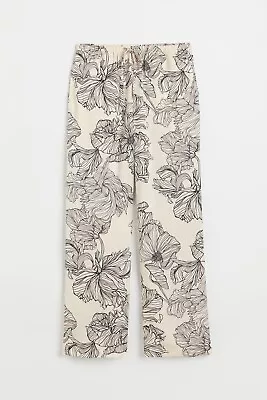 H&M Wide Cut High Waisted Fluid Floral Print Pants Size L • $28