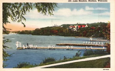 Postcard WI Madison Wisconsin Lake Mendota 1945 Linen Vintage PC J3644 • $0.47