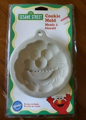 ELMO Wilton Sesame Street Ceramic COOKIE MOLD 4 Inch 1998 • $15.95