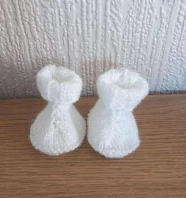 Hand Knitted White Baby H'Ugg Boots Booties Newborn • £3.99