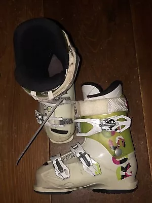 Rossignol Kelia Women's Ski Boots (also Great For Teen Girls) Womens 6 Or 7 • $44.99