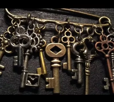 Steampunk Mixed Skeleton Keys Brooch Kilt Pin • $14