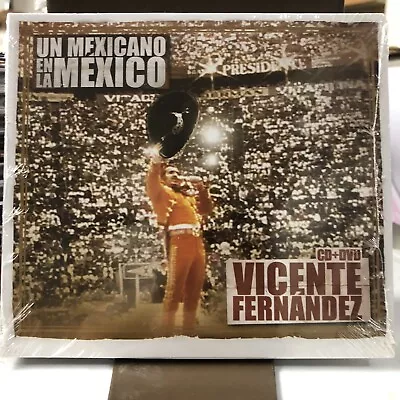 Vicente Fernandez Un Mexicano En La Mexico  CD+DVD CAJA DE CARTON • $18.99