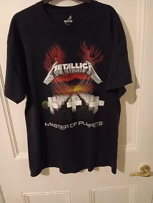 Metallica Tshirt Large • £10