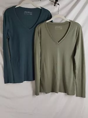 Eddie Bauer V-Neck Tops (2) X-Large Women's Long Sleeve Green/Blue Green Used • $14.75