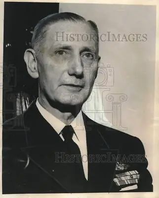 1965 Press Photo Rear Admiral Gordon McLintock U.S. Merchant Marine Academy • $19.99