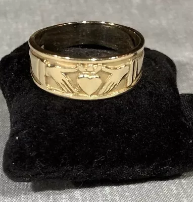 14k Gold Claddagh Band / Ring  Vintage Unisex Stamped 14k Size 8 • $245