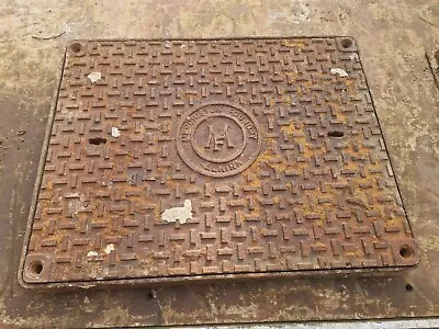 £120 • Buy Cast Iron Manhole Drain Cover And Frame 675mm X 525mm Screw Down Type