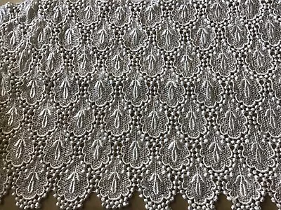 8 1/2 Yd Unusual Scalloped Natural Rayon Venise Lace • $42.99
