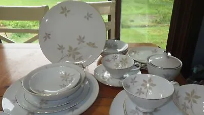 Mikasa Fine China Fair Oaks Dinnerware Set Service 4 3 Cups Saucers Gold Trim EC • $192.66