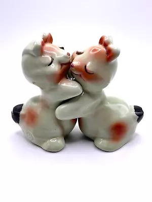 Vintage Van Tellingen Bunny Hug Salt & Pepper Shakers • $15.99