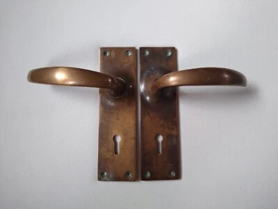 £25.99 • Buy ANTIQUE PAIR OF 1930's ART DECO BRASS DOOR HANDLES KEYHOLE SOLID BRASS ANTIQUE! 