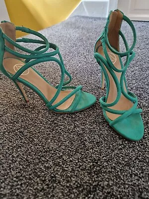 £5 • Buy Misguided Green Shoes 4
