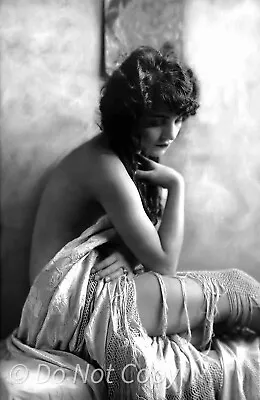 Ziegfeld Follies - Flapper Girl - Vintage 1920s PUBLICITY PHOTO • $6.12