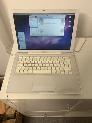 £25 • Buy Apple Macbook Old Style , Faulty , Untested 