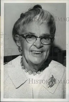 1968 Press Photo Hilda Bridgewater Former Teacher - Spb04655 • $19.99