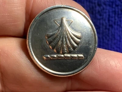 $14.95 • Buy SCALLOP SHELL GRAHAM FAMILY STIRLINGSHIRE, SCO 25mm SP LIVERY BUTTON 1880 Firmin