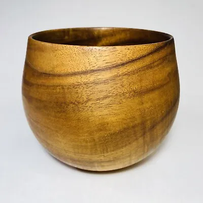 Dan DeLuz Signed Hawaiian Koa Wood Thin Walled Bowl Diameter 5.6  Height 5.75  • $1800